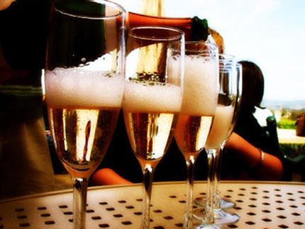 香槟酒与气泡酒的区别,葡萄酒,红酒,酒圈网
