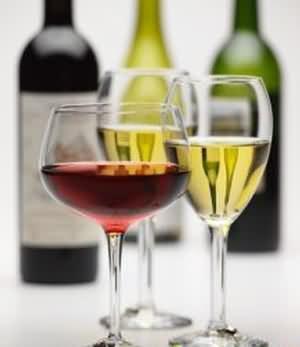 揭秘中国第一瓶半干白葡萄酒,葡萄酒,红酒,酒圈网
